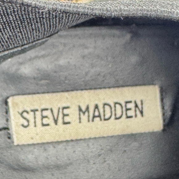 Steve Madden Leopard Print Calf Hair Ankle Bootie - Picture 9 of 11